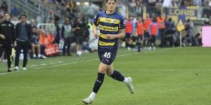 英媒：利物浦、切尔西、尤文、米兰双雄等队有意帕尔马后卫莱奥尼