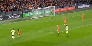 【欧国联】梅里诺补时绝平！10人荷兰主场2比2西班牙