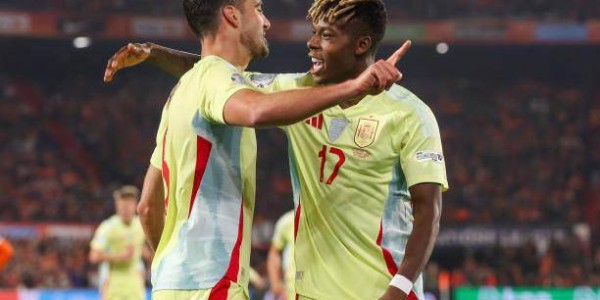 【欧国联】梅里诺补时绝平！10人荷兰主场2比2西班牙