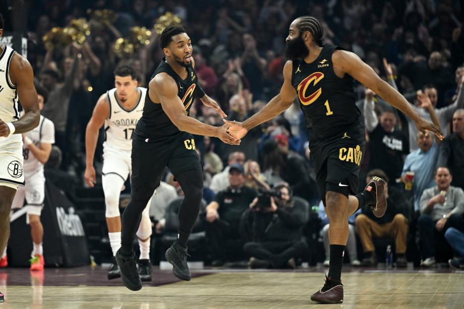 [图]米切尔17+5哈登16+5+9 骑士大胜篮网喜迎六连胜